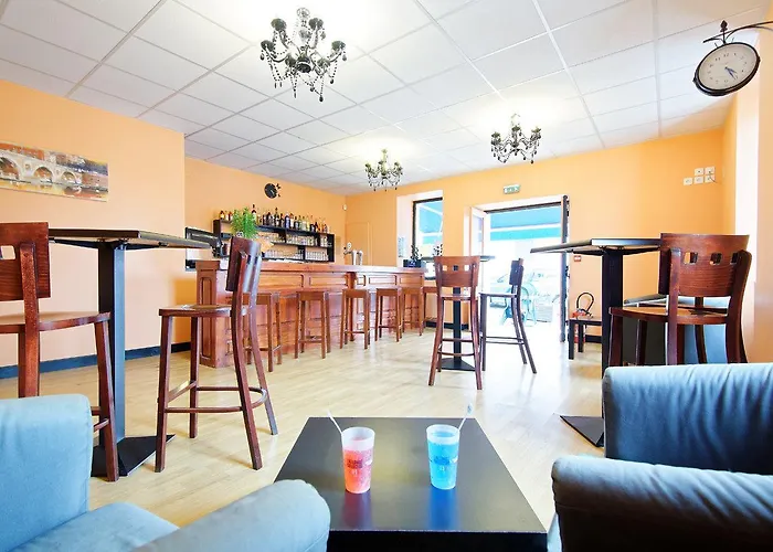 Oh! Bon Plaisir Hotel 2*